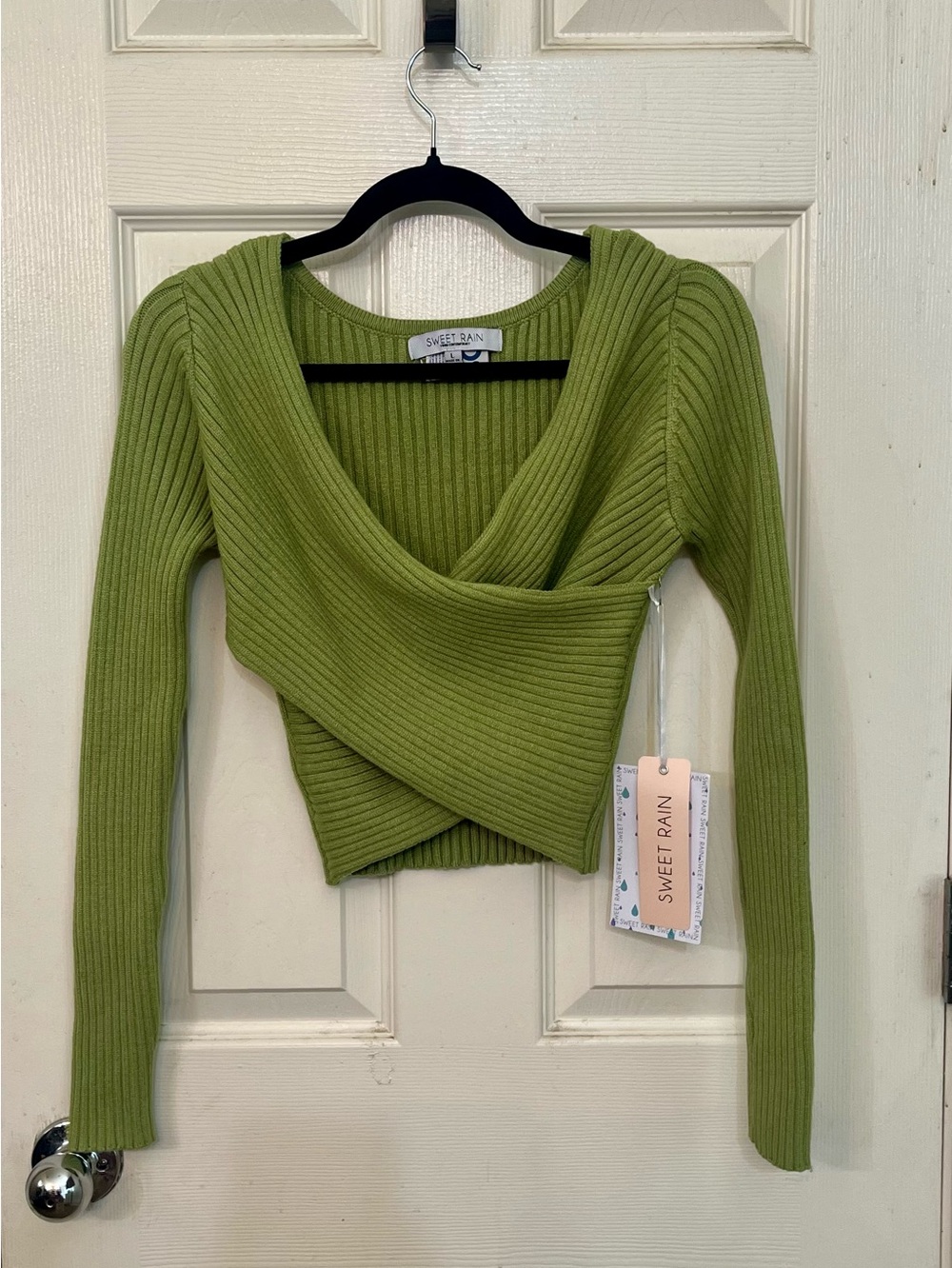 Sweet Rain NWT Green Ribbed Cross Front Crop Sweater Size L NWT - Picture 5 of 6